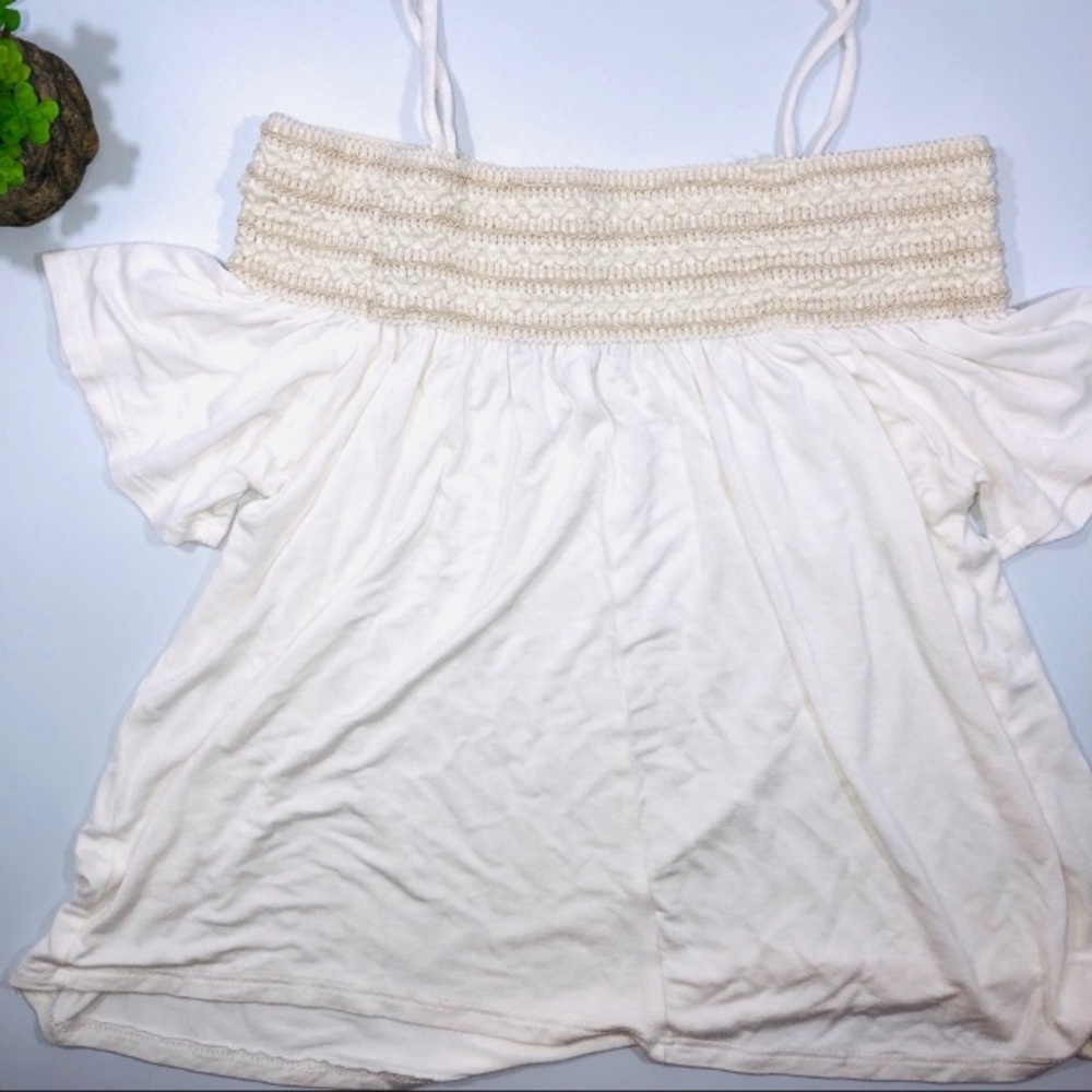 Embroidered Cold Shoulder Tank - Picture 2 of 3
